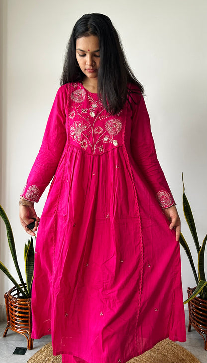 Gulaabo Roshan Suit Set