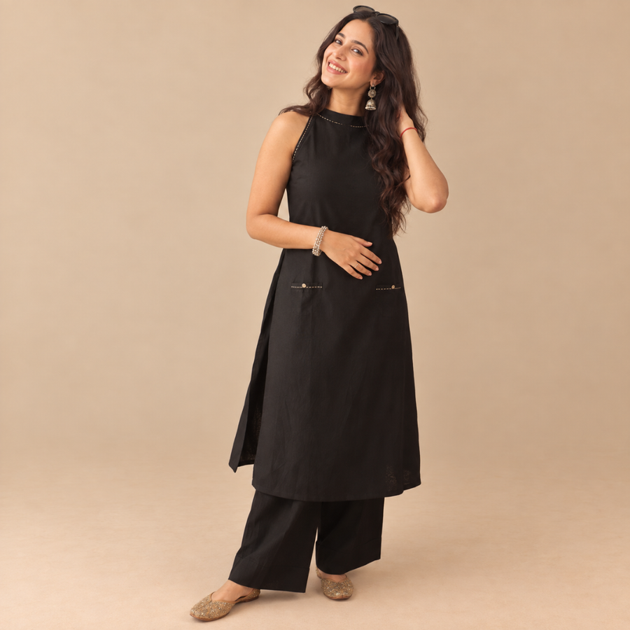 Timeless black – Cotton halter-neck kurta set with pockets !