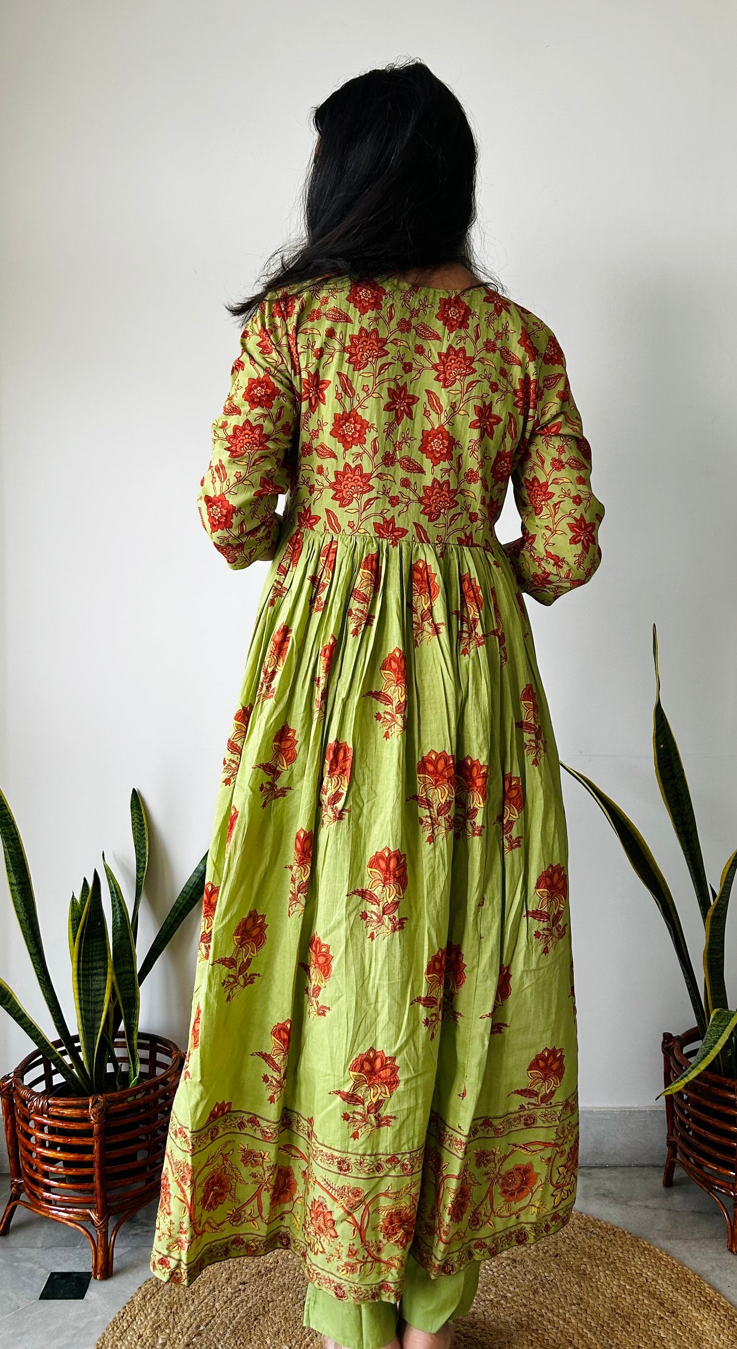 Neem Rang Suit Set