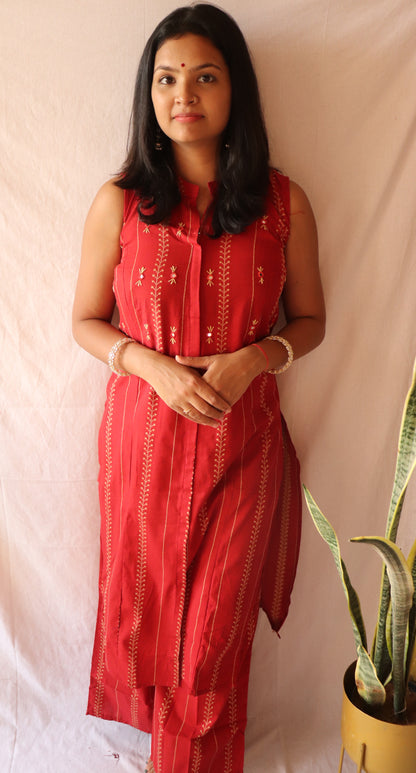 Regal red - Cotton kurta set with brown embroidery
